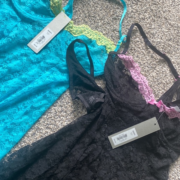 (2) APT. 9 Laundre sets with gstrings - Picture 3 of 4